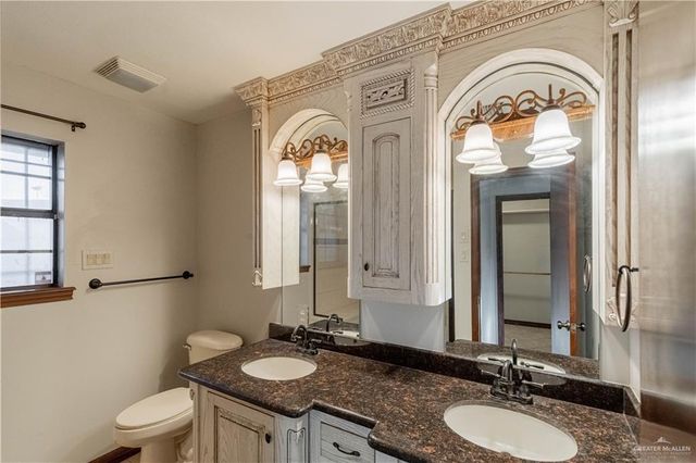 1302 Cardinal Avenue, Mcallen, TX 78504