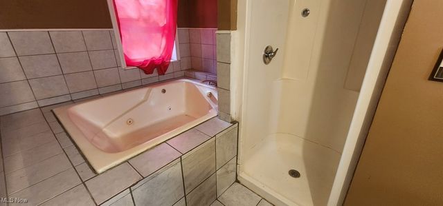 19201 Genesee Road, Euclid, OH 44117