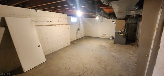 19201 Genesee Road, Euclid, OH 44117