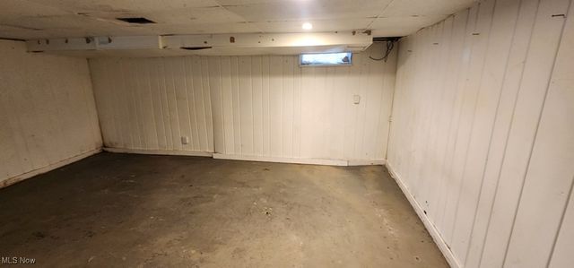 19201 Genesee Road, Euclid, OH 44117