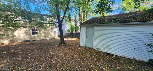 19201 Genesee Road, Euclid, OH 44117