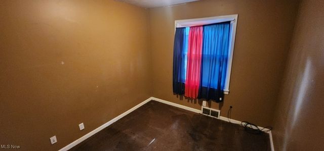 19201 Genesee Road, Euclid, OH 44117