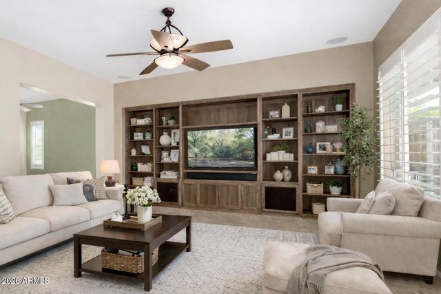 4033 E NARROWLEAF Drive, Gilbert, AZ 85298