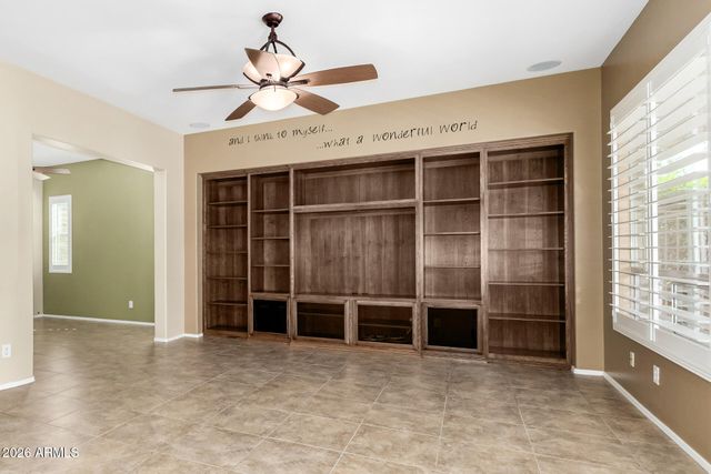 4033 E NARROWLEAF Drive, Gilbert, AZ 85298