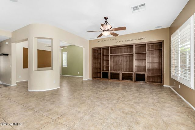 4033 E NARROWLEAF Drive, Gilbert, AZ 85298