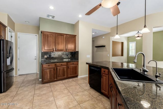 4033 E NARROWLEAF Drive, Gilbert, AZ 85298