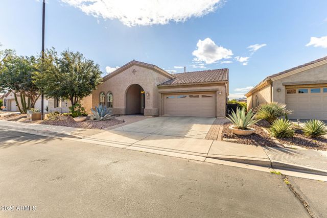 4033 E NARROWLEAF Drive, Gilbert, AZ 85298