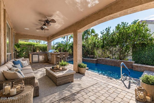 4033 E NARROWLEAF Drive, Gilbert, AZ 85298