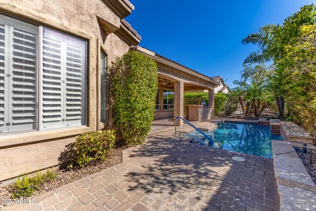 4033 E NARROWLEAF Drive, Gilbert, AZ 85298