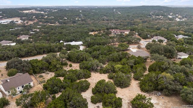 1860 rocky ridge, Canyon Lake, TX 78133