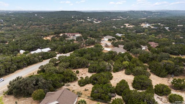1860 rocky ridge, Canyon Lake, TX 78133