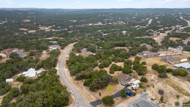1860 rocky ridge, Canyon Lake, TX 78133