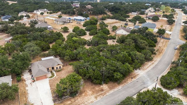 1860 rocky ridge, Canyon Lake, TX 78133