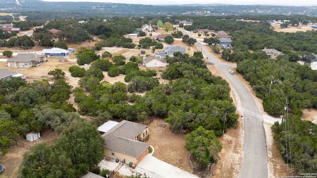 1860 rocky ridge, Canyon Lake, TX 78133