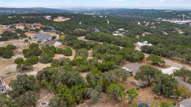 1860 rocky ridge, Canyon Lake, TX 78133