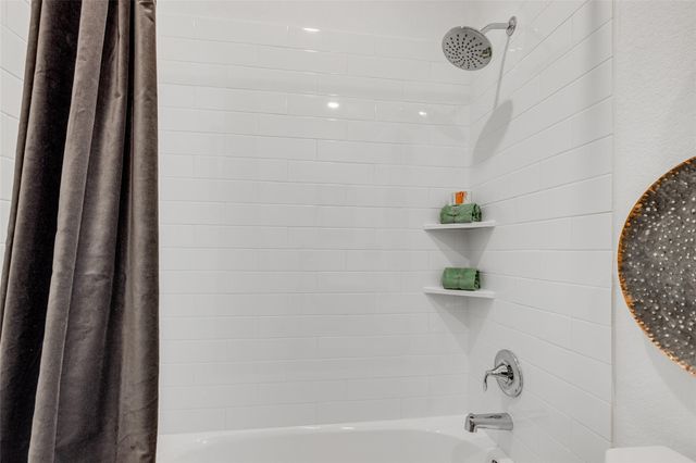 6302 Emerald Clover Drive, Katy, TX 77493