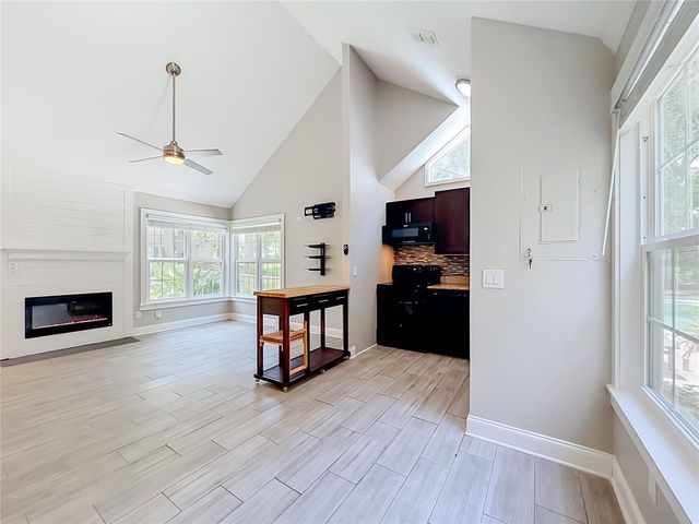 1411 FARRINDON CIRCLE 1411, Lake Mary, FL 32746
