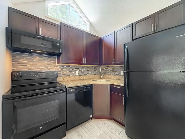 1411 FARRINDON CIRCLE 1411, Lake Mary, FL 32746