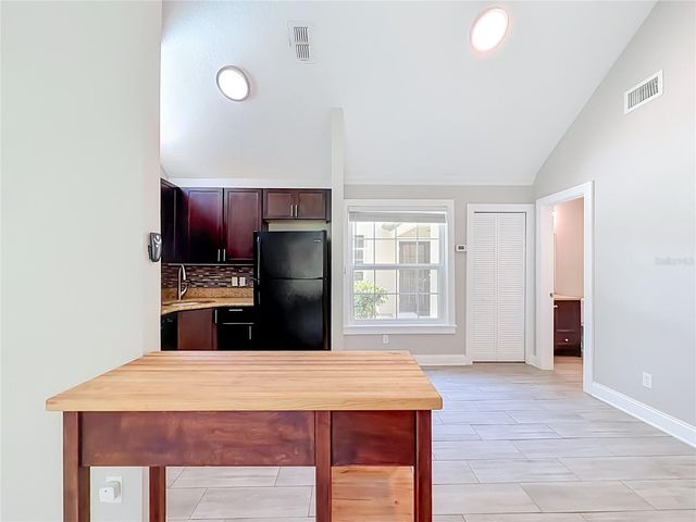 1411 FARRINDON CIRCLE 1411, Lake Mary, FL 32746