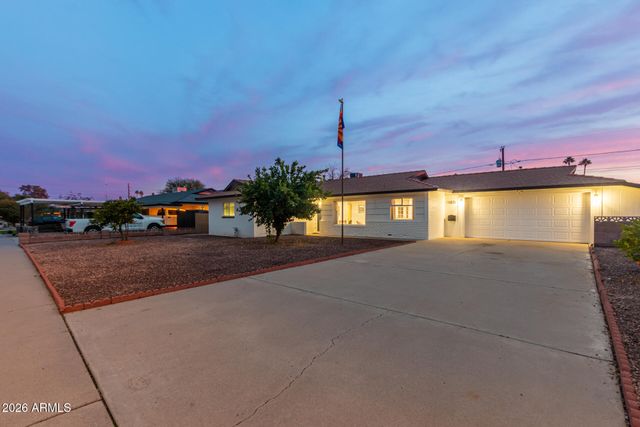 1535 W Lawrence Road, Phoenix, AZ 85015