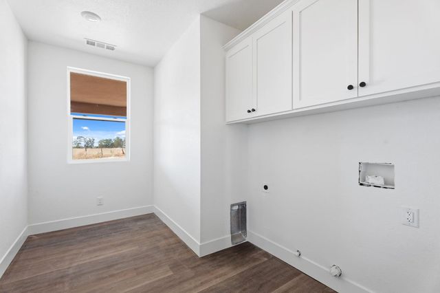 16836 N Lake Street, Madera, CA 93638