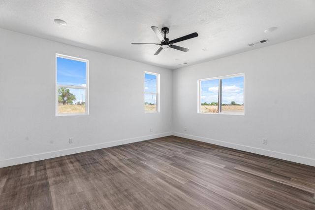 16836 N Lake Street, Madera, CA 93638