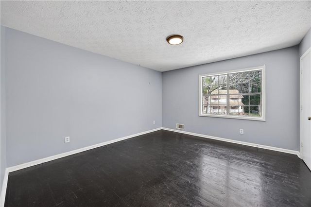 994 Bramwell Lane, Stone Mountain, GA 30083