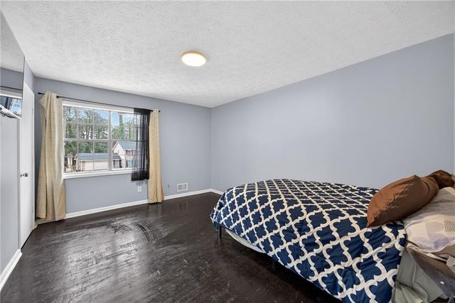 994 Bramwell Lane, Stone Mountain, GA 30083