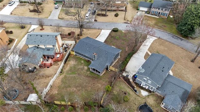 994 Bramwell Lane, Stone Mountain, GA 30083