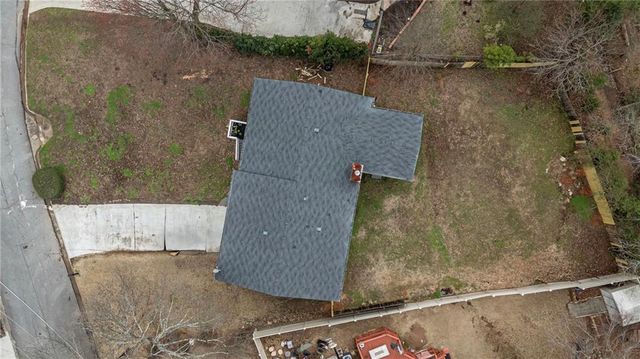 994 Bramwell Lane, Stone Mountain, GA 30083