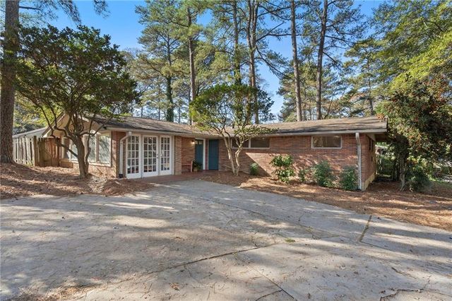 2451 Warwick NE Circle, Atlanta, GA 30345