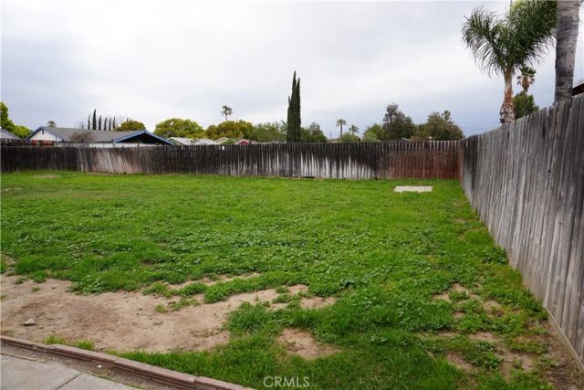 845 Olive Street West 2, Colton, CA 92324