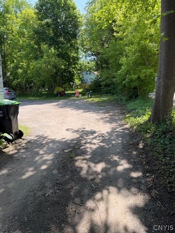 29 Columbia Street, German Flatts, NY 13407