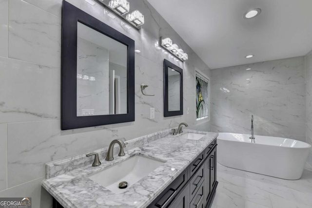 1437 Watsons Place, Lawrenceville, GA 30043