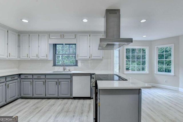 1437 Watsons Place, Lawrenceville, GA 30043