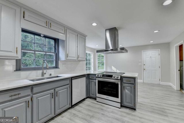 1437 Watsons Place, Lawrenceville, GA 30043