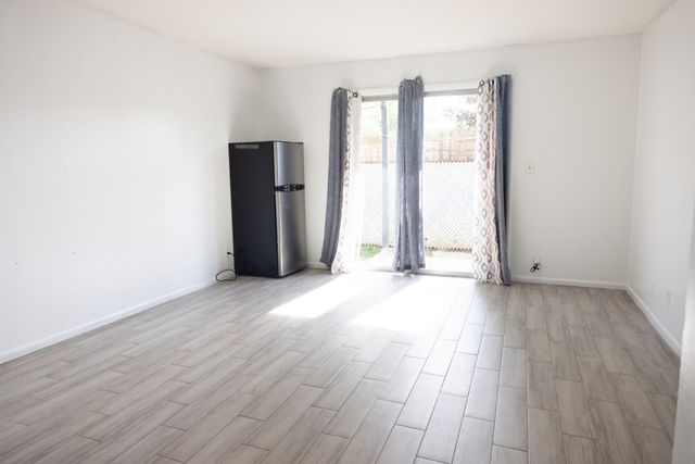 320 Welch Rd Apt R3, Nashville, TN 37211