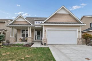 2828 Hawk Ridge Road NW, Prior Lake, MN 55372