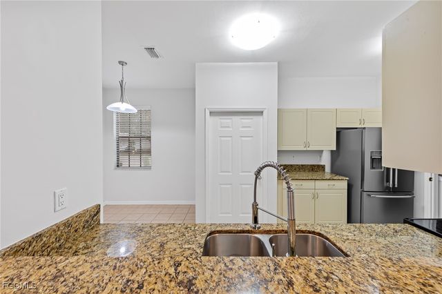 14764 Pinnacle PL 65, Naples, FL 34119