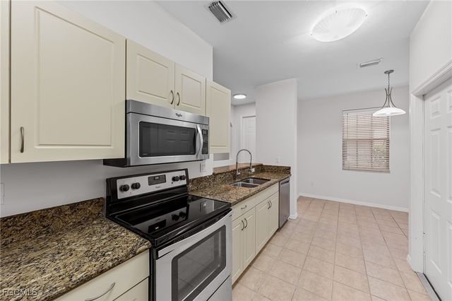 14764 Pinnacle PL 65, Naples, FL 34119