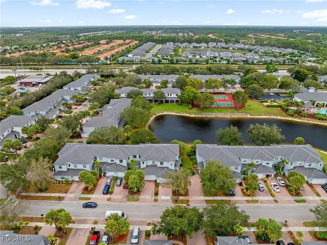 14764 Pinnacle PL 65, Naples, FL 34119