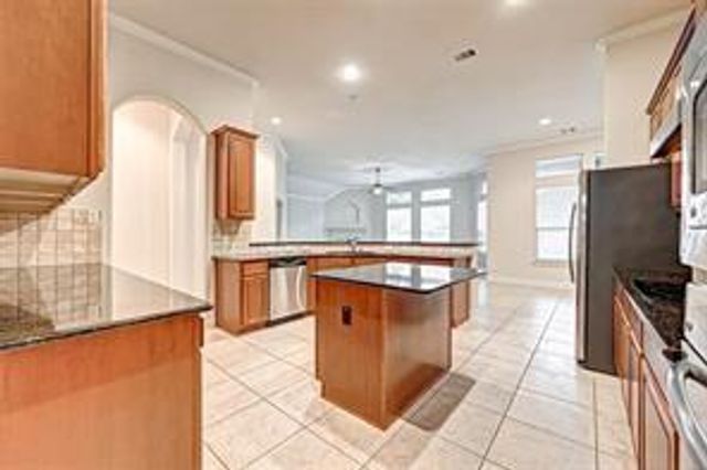 6118 Gatewood Manor Drive, Katy, TX 77494