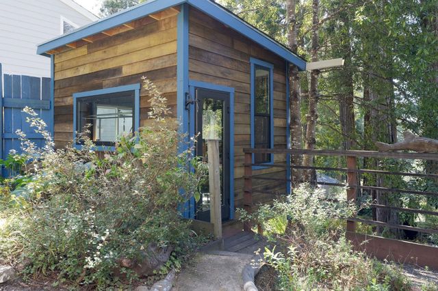 35570 Ocean View St, Gualala, CA 95445