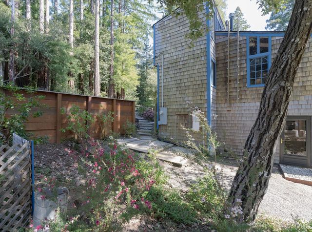 35570 Ocean View St, Gualala, CA 95445