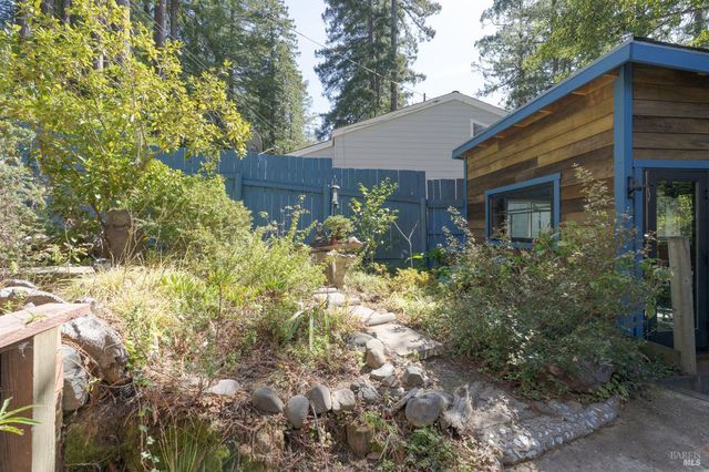 35570 Ocean View St, Gualala, CA 95445