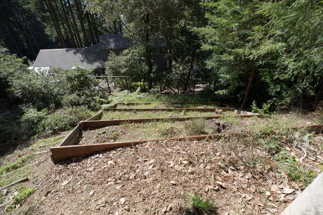 35570 Ocean View St, Gualala, CA 95445