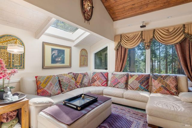 35570 Ocean View St, Gualala, CA 95445