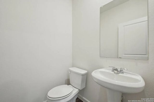 10532 Lesser Snow, Adkins, TX 78101
