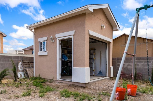 1416 Airport Drive SW, Albuquerque, NM 87121