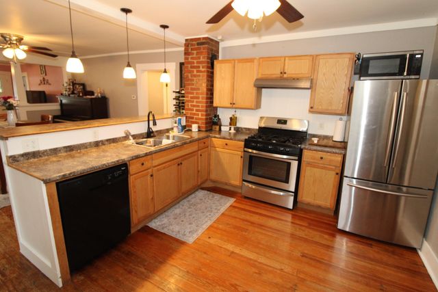 305 Residence St, El Dorado, KS 67042